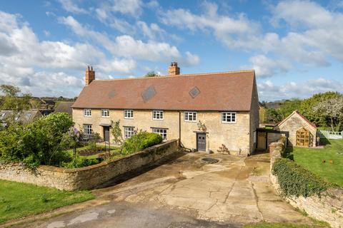 5 bedroom farm house for sale, Dychurch Lane, Wellingborough NN29