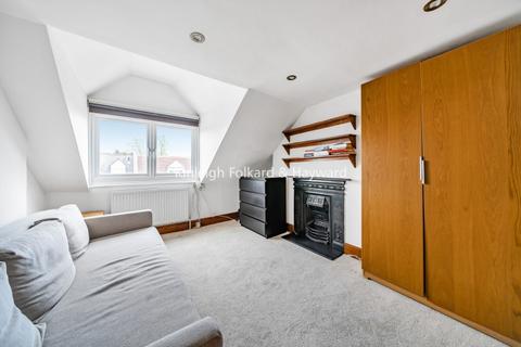 2 bedroom flat to rent, Kingdon Road London NW6
