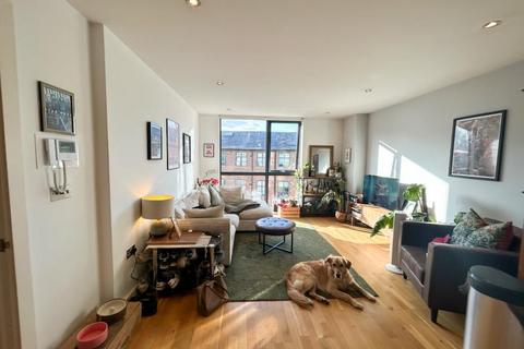 1 bedroom apartment to rent, Apt 2.18 :: Flint Glass Wharf