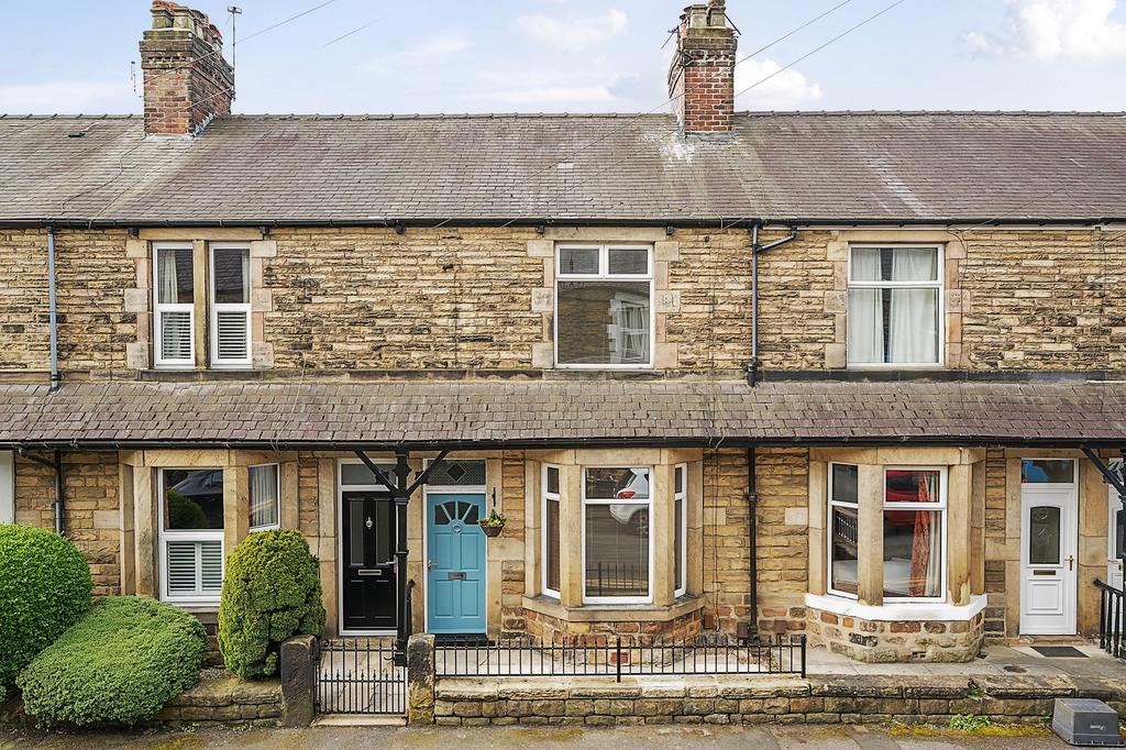 Albert Place, Harrogate, HG1 3 bed terraced house for sale £250,000