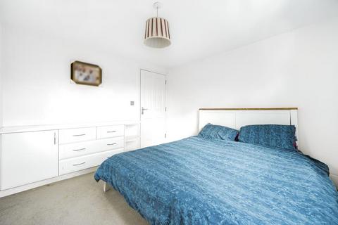 2 bedroom flat for sale, Battalion Way,  Thatcham,  RG19