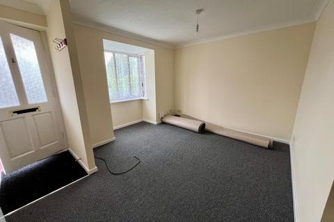 1 bedroom ground floor maisonette to rent, Bergamot Gardens, Walnut Tree, Milton Keynes, MK7