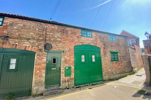 2 bedroom terraced house for sale, Millhams Street, Christchurch BH23