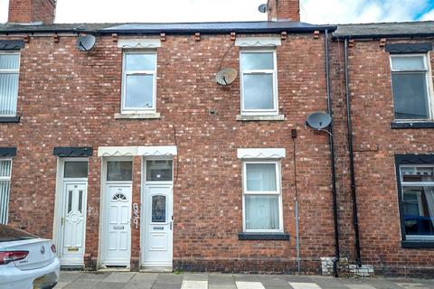 South Shields - 3 bedroom flat for sale