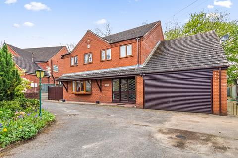 4 bedroom detached house for sale, Park View, Barton Upon Humber, North Lincolnshire, DN18
