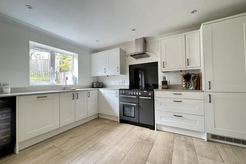 undefined, Bate Close, Alphington, EX2