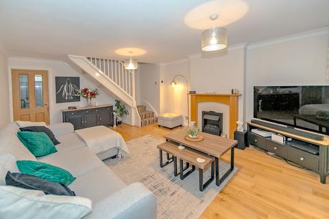 6 Harkness Close, Bletchley, Milton Keynes, MK2 3NB