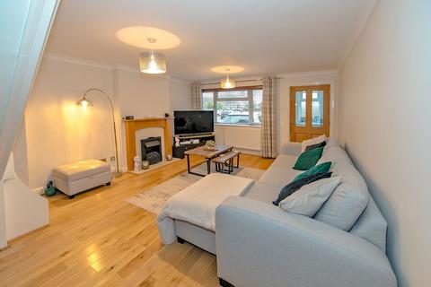 6 Harkness Close, Bletchley, Milton Keynes, MK2 3NB