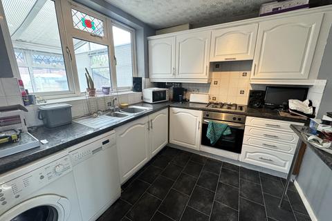 2 bedroom semi-detached house for sale, Constable Street, Abbey Hey, Gorton