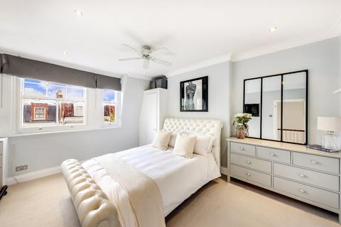 2 bedroom flat for sale, Crookham Road, Hammersmith And Fulham, London