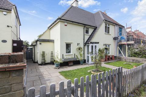 3 bedroom semi-detached house for sale, Hoe Lane, Romford, RM4