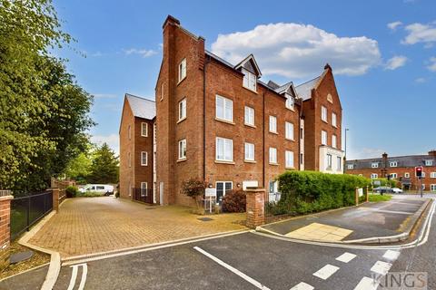 2 bedroom retirement property to rent, Great North Road, Highclere House, AL9