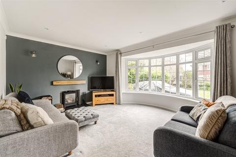 3 bedroom detached house for sale, Falmer Avenue, Goring-by-Sea, Worthing, West Sussex, BN12