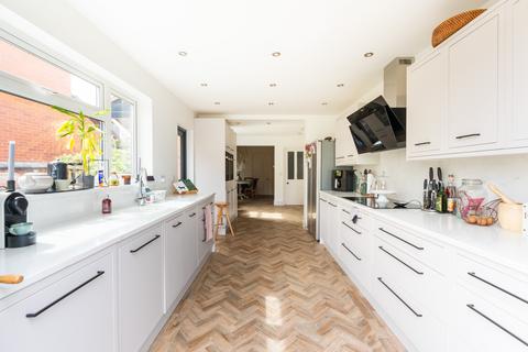 20 Laugherne Road, Worcester, WR2 5LS