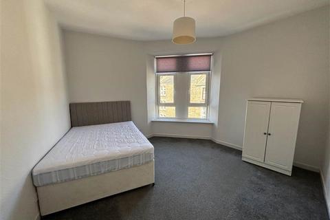 3 bedroom flat to rent, Peddie Street, Dundee,