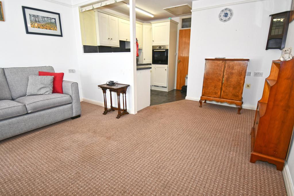 Sitting/Dining Room
