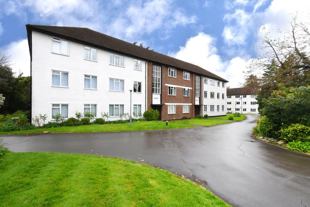Southend Road, Beckenham 2 bed flat for sale £375,000