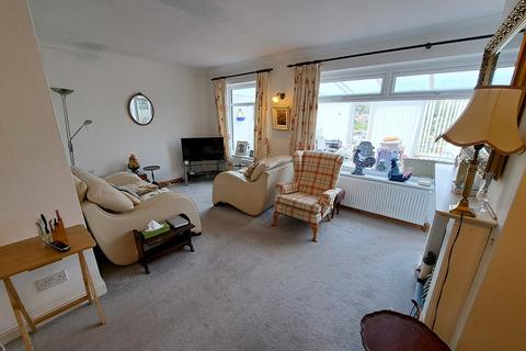 2 bedroom semi-detached house for sale, Pevensey Bay Road, Eastbourne BN23