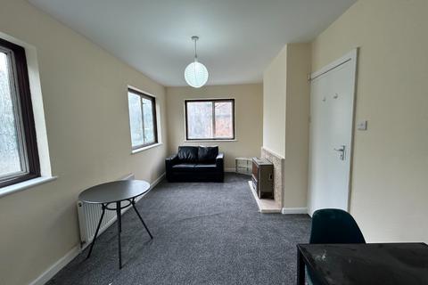 2 bedroom flat to rent, Colindale, London NW9