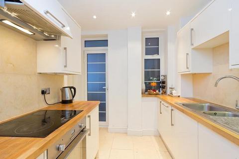 3 bedroom apartment to rent, St James Close, Prince Albert Road, St Johns Wood, London, NW8