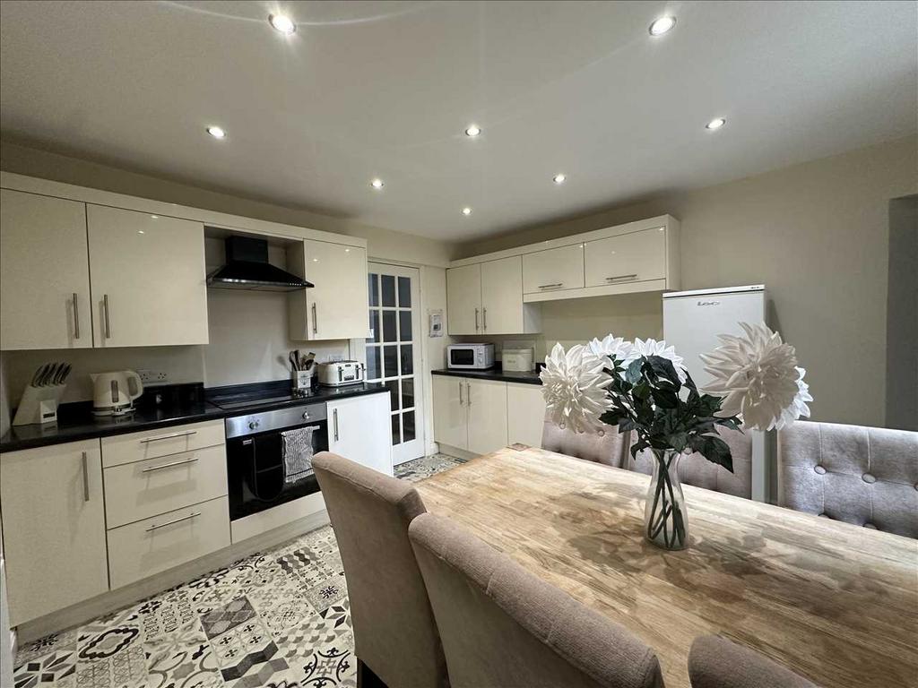 Dining Kitchen
