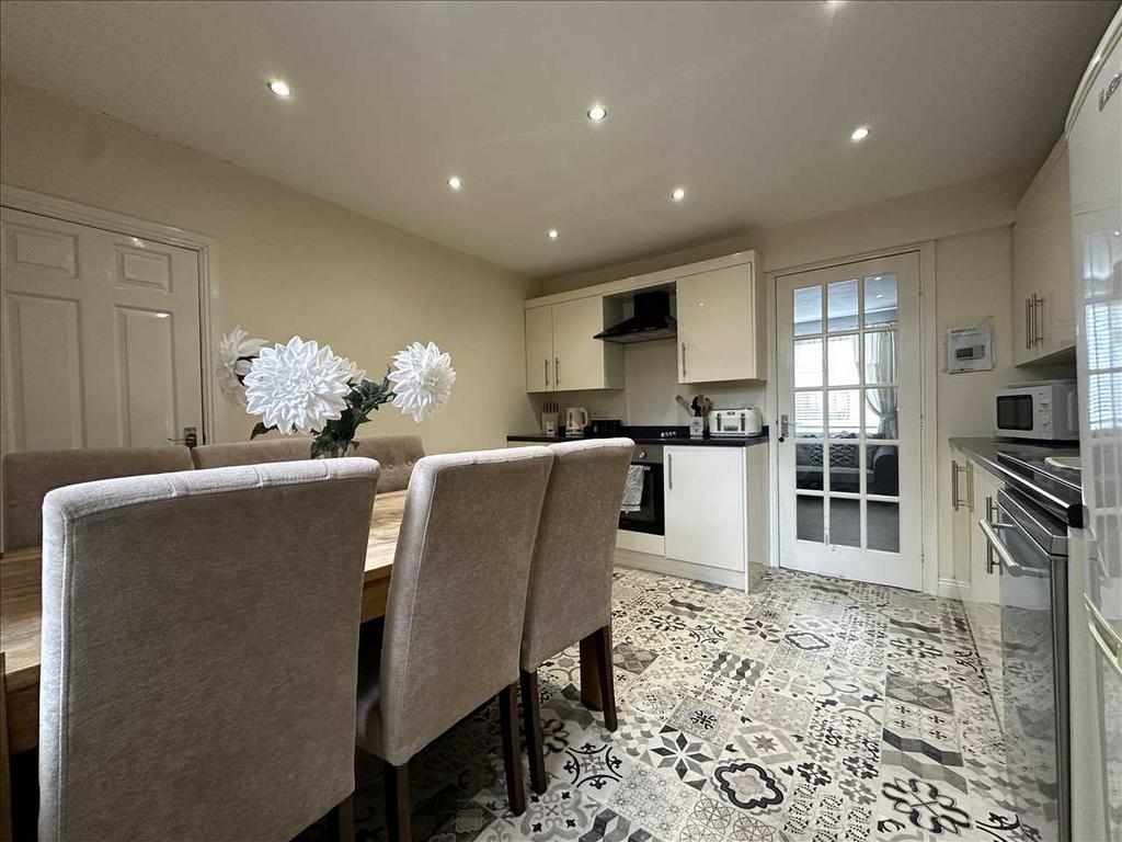 Dining Kitchen