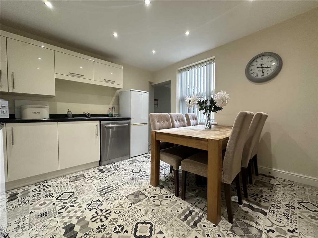 Dining Kitchen