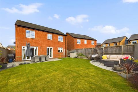 4 bedroom detached house for sale, Hewer Close, New Rossington, Doncaster, South Yorkshire, DN11