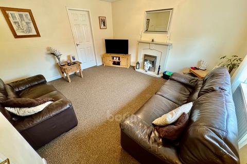 3 bedroom semi-detached house for sale, 3 Spiers Avenue, Beith