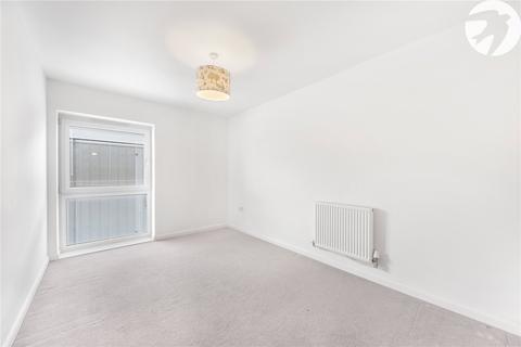 137 Havelock Drive, Greenhithe, DA9 9XT