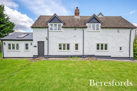 Apple Garth Brick End, Broxted, Dunmow, CM6 2BJ