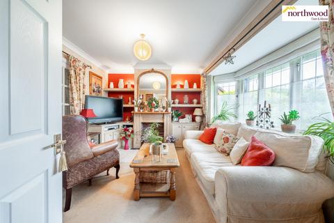 40 Beechcroft Road, Bushey, WD23 2JU