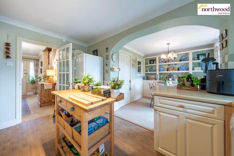 40 Beechcroft Road, Bushey, WD23 2JU