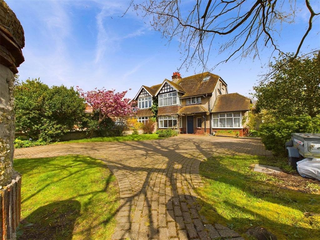 Buckingham Road, Shoreham by Sea 5 bed semidetached house for sale £