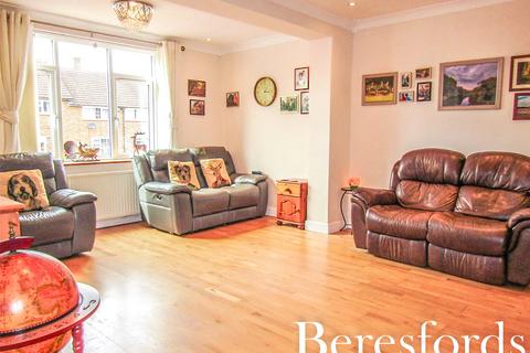 60 Whitchurch Road, Romford, RM3 9EU