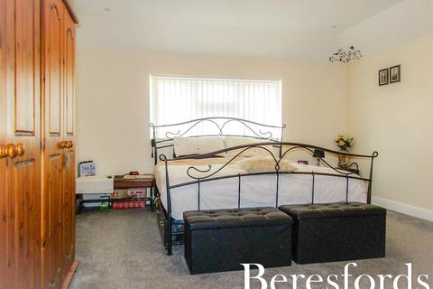 60 Whitchurch Road, Romford, RM3 9EU