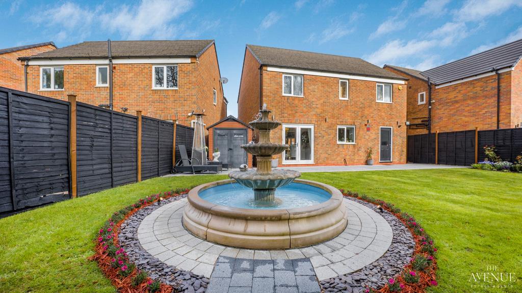Martineau Drive, Harborne... 5 bed detached house for sale £700,000