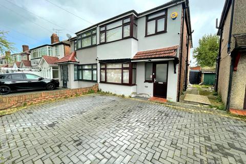 4 bedroom semi-detached house for sale, Lansbury Drive,  Hayes, UB4