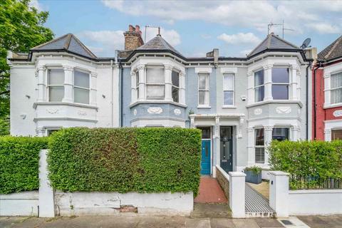 37 Lynton Road, London, NW6 6BE
