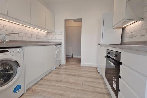 2 bedroom apartment to rent, , Pitshanger Lane, Ealing, London, W5