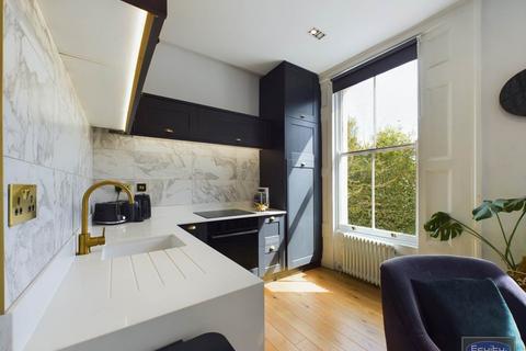 1 bedroom flat for sale, St Pauls Road , Islington, London