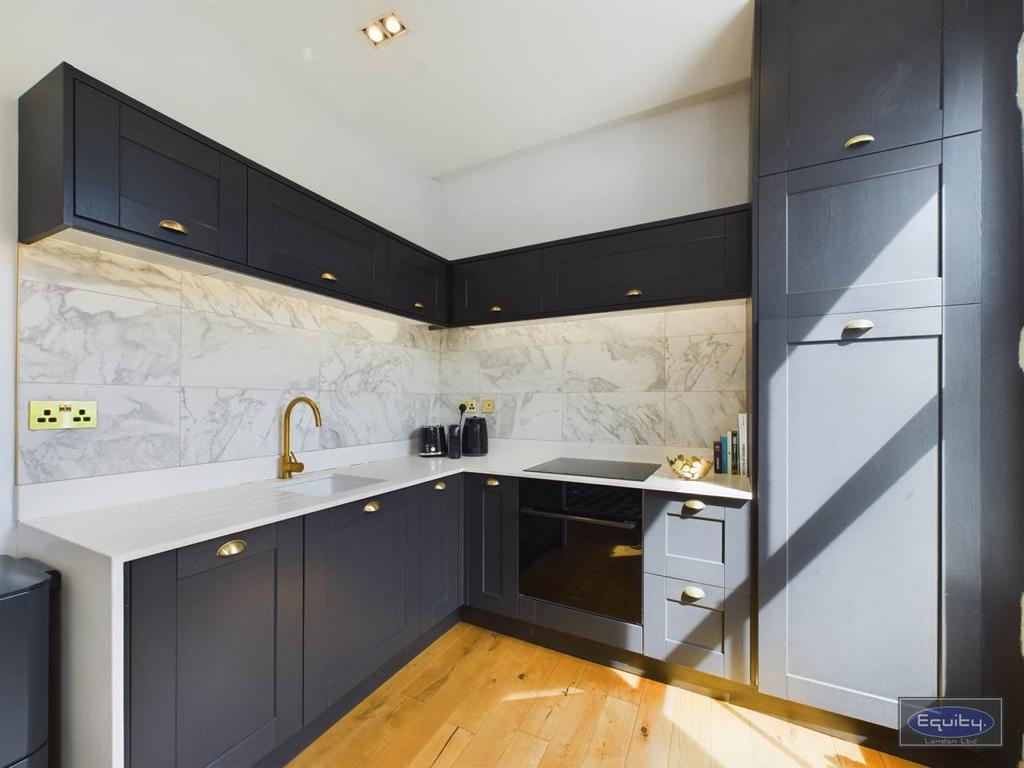Kitchen (2)