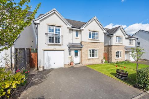 4 bedroom detached house to rent, Scholars Road, Alloa, Stirling, FK10 2FA