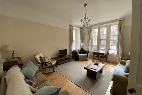 3 bedroom flat to rent, Fortrose Street, Glasgow G11