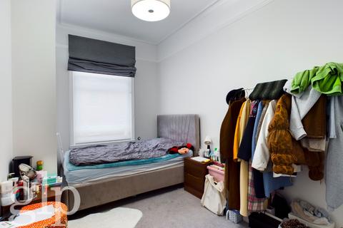 2 bedroom flat to rent, Ridgmount Gardens, London, Greater London, WC1E 7AU