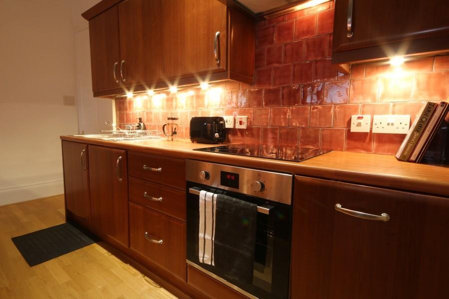 5260-20210519110420-kitchen3