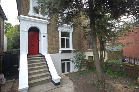 5 bedroom semi-detached house to rent, Cambridge Road North, London W4