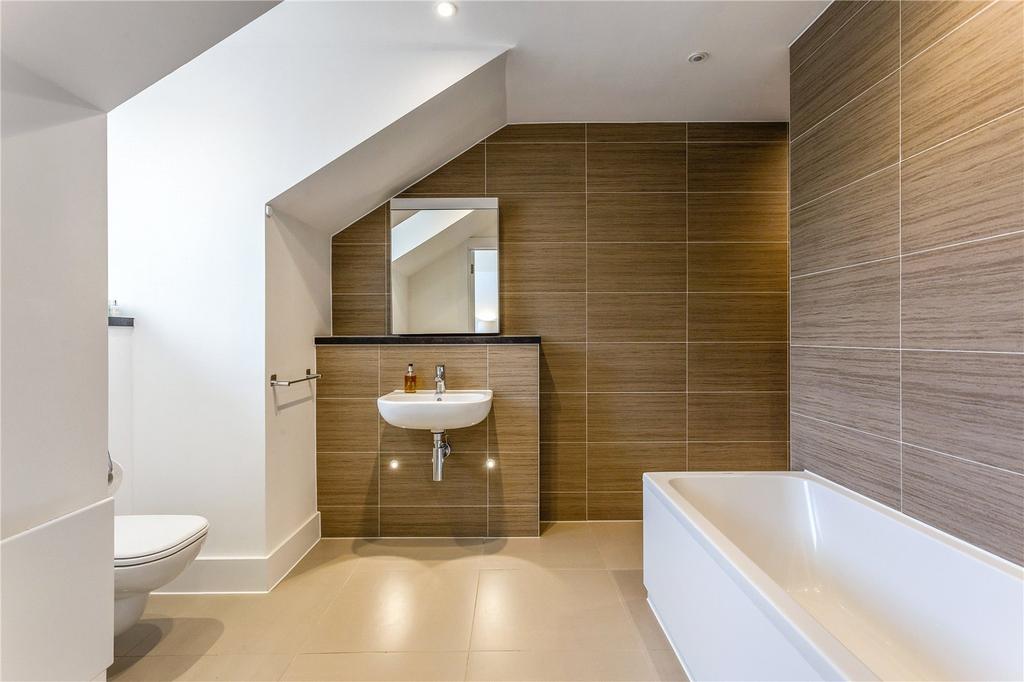 En Suite Bathroom