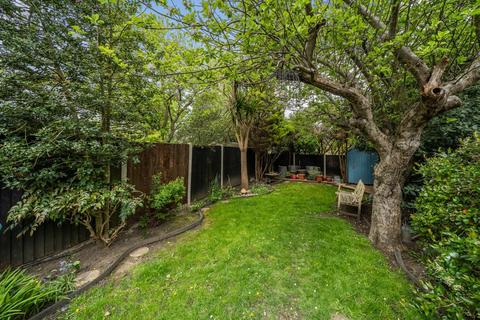 3 bedroom terraced house for sale, Hazelbank Road, Catford