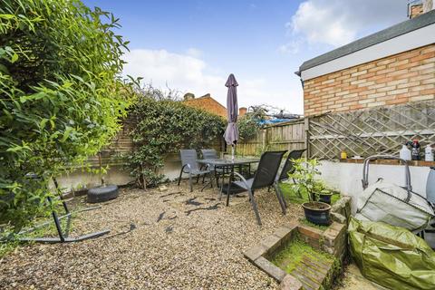 1 bedroom flat for sale, Graham Road, Chiswick